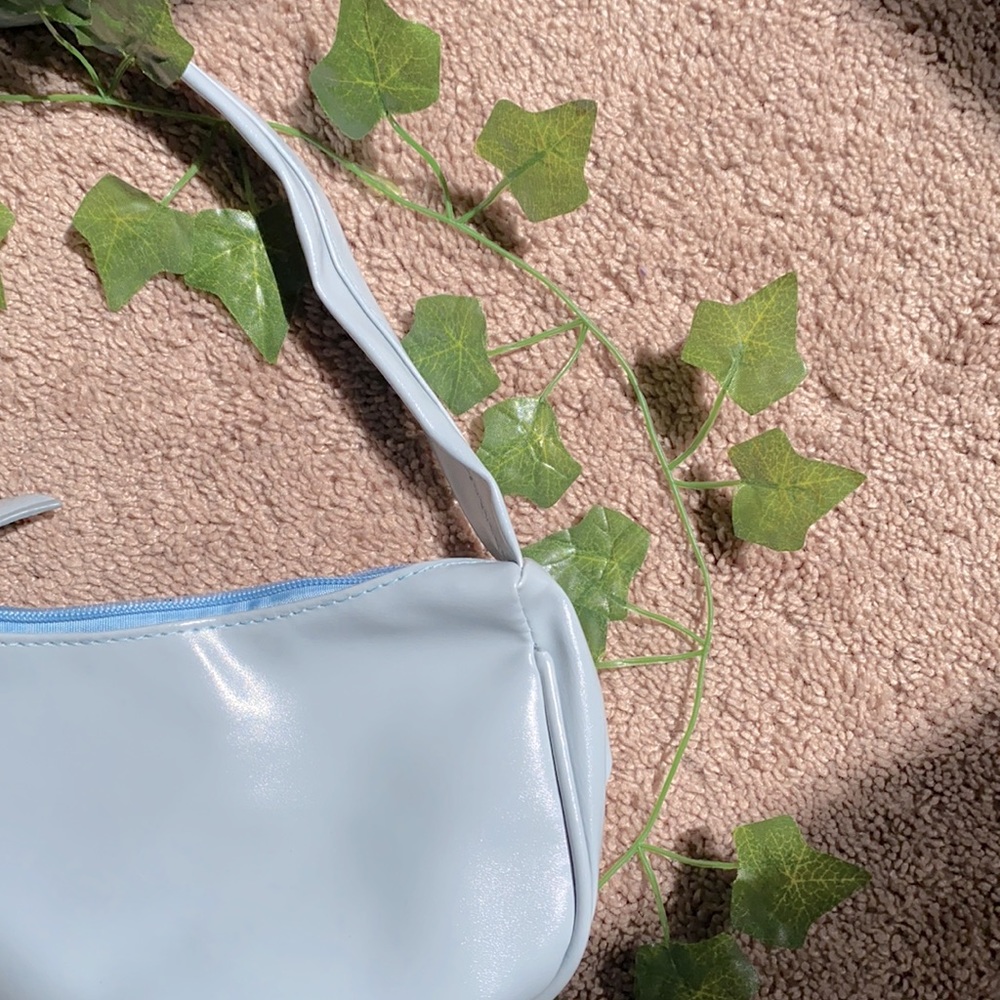 ★nwt blue mini bag!★